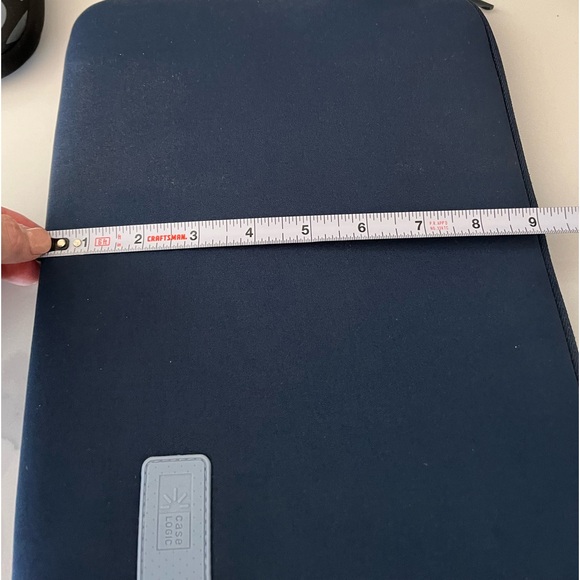 NEW Lot 3 Laptop Sleeves: Case Logic, Trina Turk, Uncommon - Picture 8 of 15